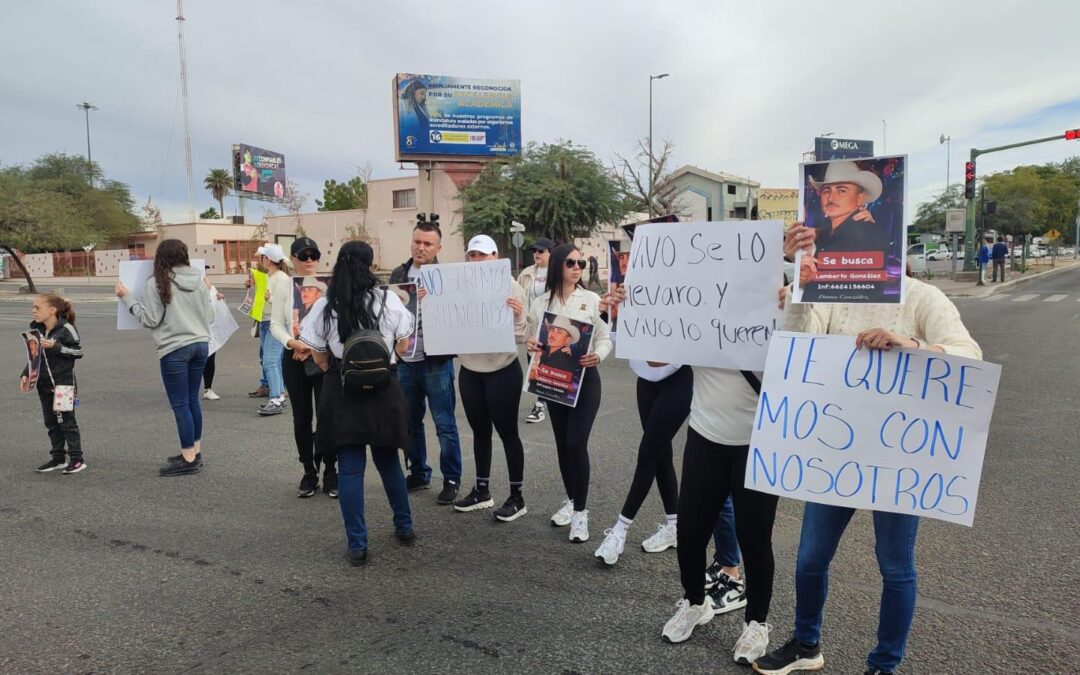 Protestan en Sonora para exigir que aparezca Lamberto Quijada; autoridades lo ligan con La Línea