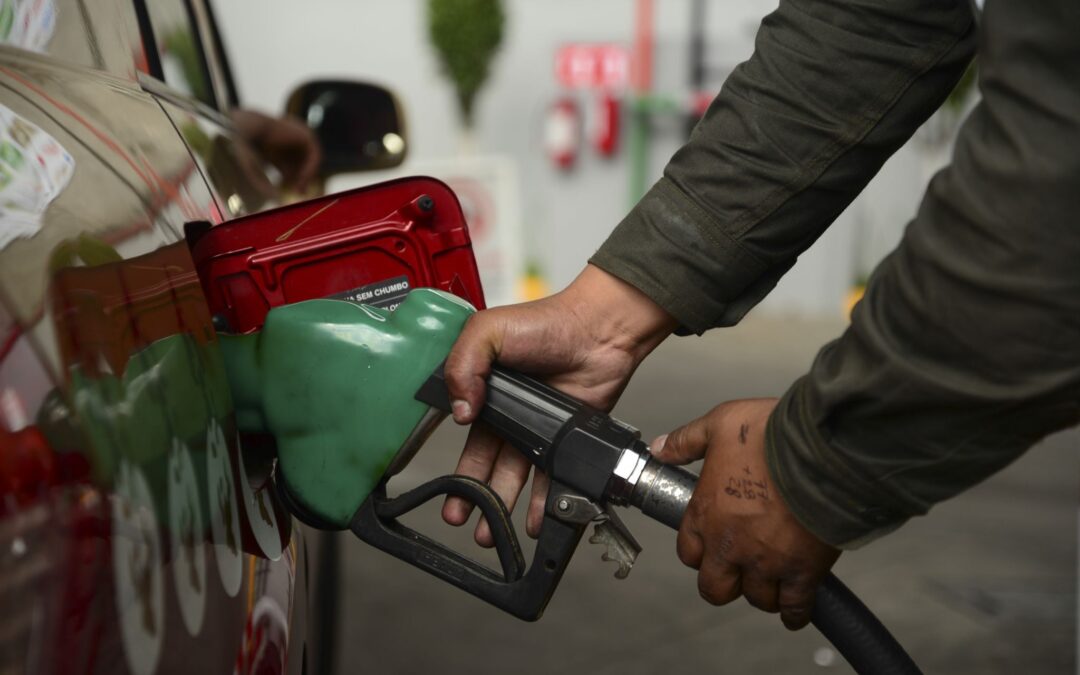 México dice adiós a ‘gasolinazos’: ¿Dónde NO aplicará el ‘tope’ al precio del combustible de 24 pesos?