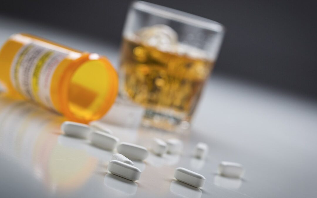 ¿Tomas medicamentos? ¡Aguas! Esto es lo que puede pasar si lo mezclas con alcohol