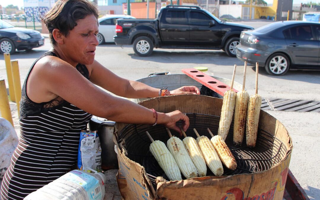 ‘Llévelo, llévelo’: Economía informal se recupera en México tras pandemia de COVID-19
