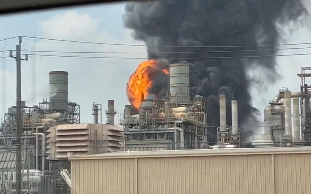 Incendio en planta de Shell en Deer Park deja 9 personas heridas
