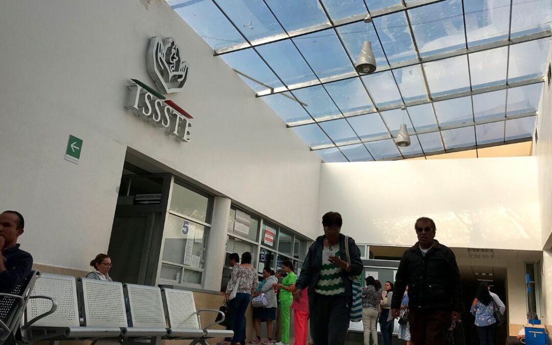 Funcionarios inventan viudas y desfalcan al ISSSTE y al IMSS