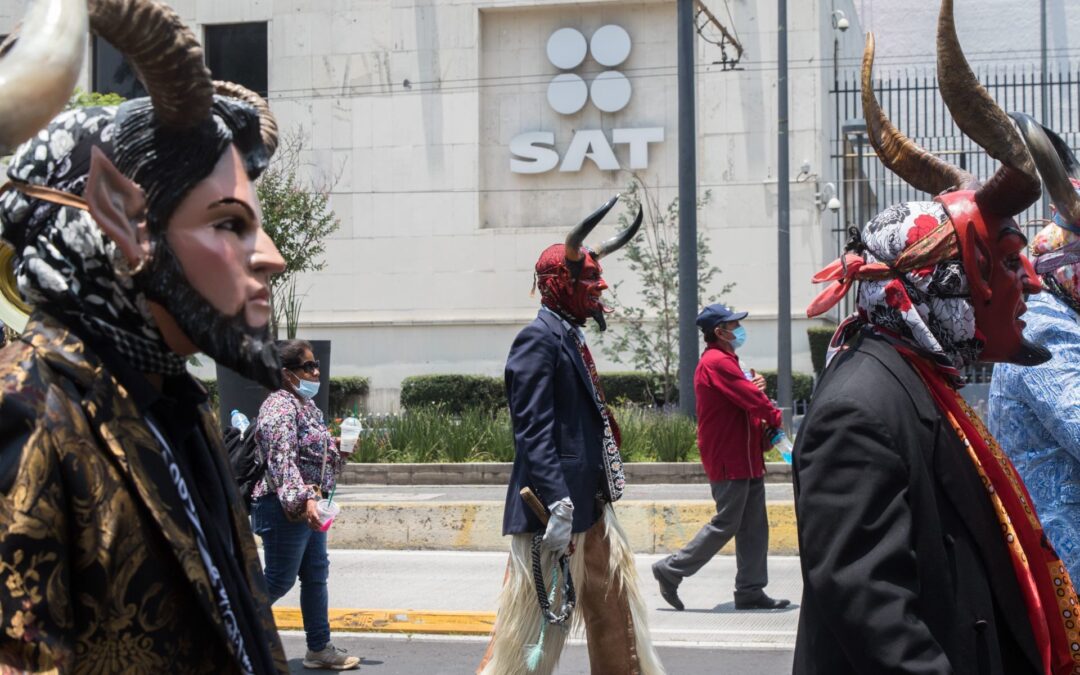 ¿Eres asalariado? Estas son tus obligaciones ante el SAT y los gastos que SÍ puedes deducir