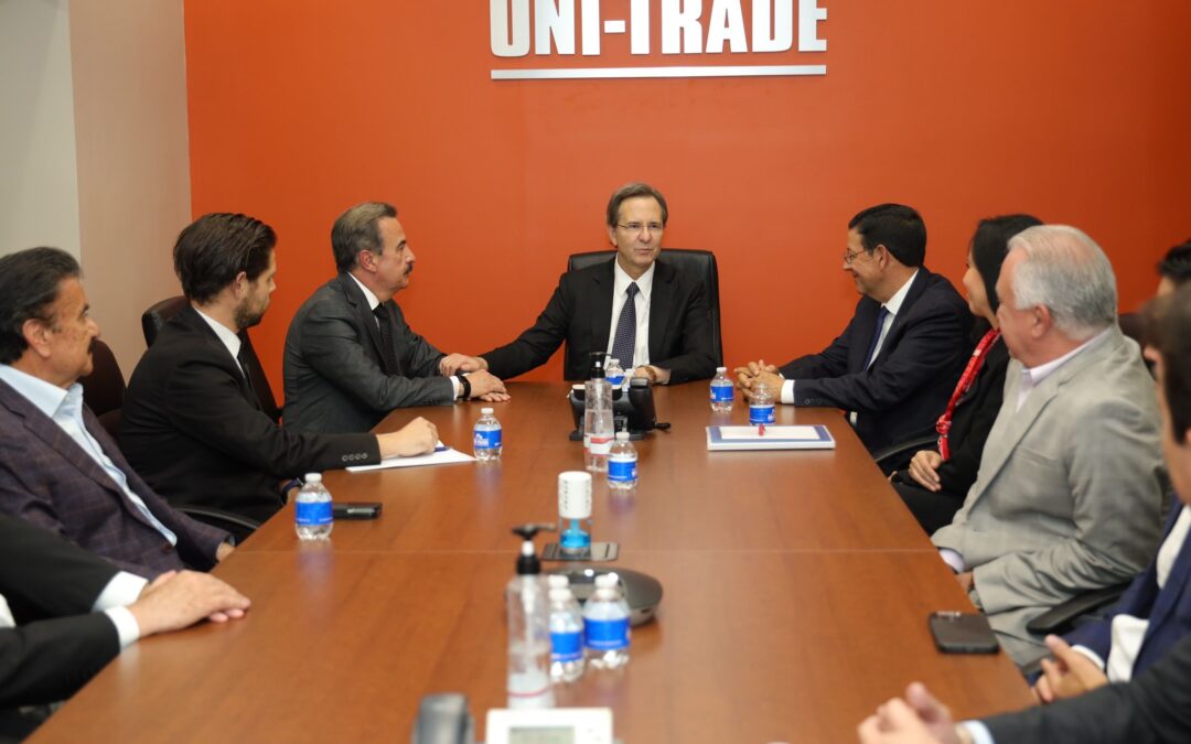 Recibe Grupo Uni-Trade a Embajador de México en EU