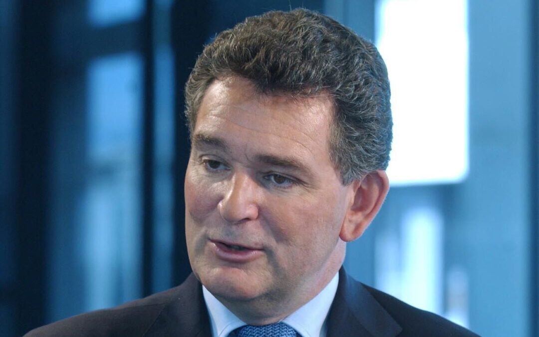 Jonathan Bloomer, presidente de Morgan Stanley International, muere en hundimiento de yate en Sicilia