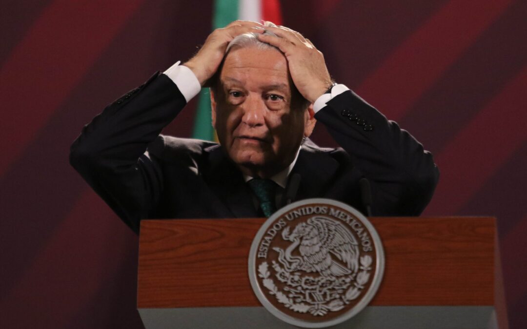 AMLO y ‘corcholatas’ de Morena ‘se manchan’: acumulan 363 quejas ante el INE