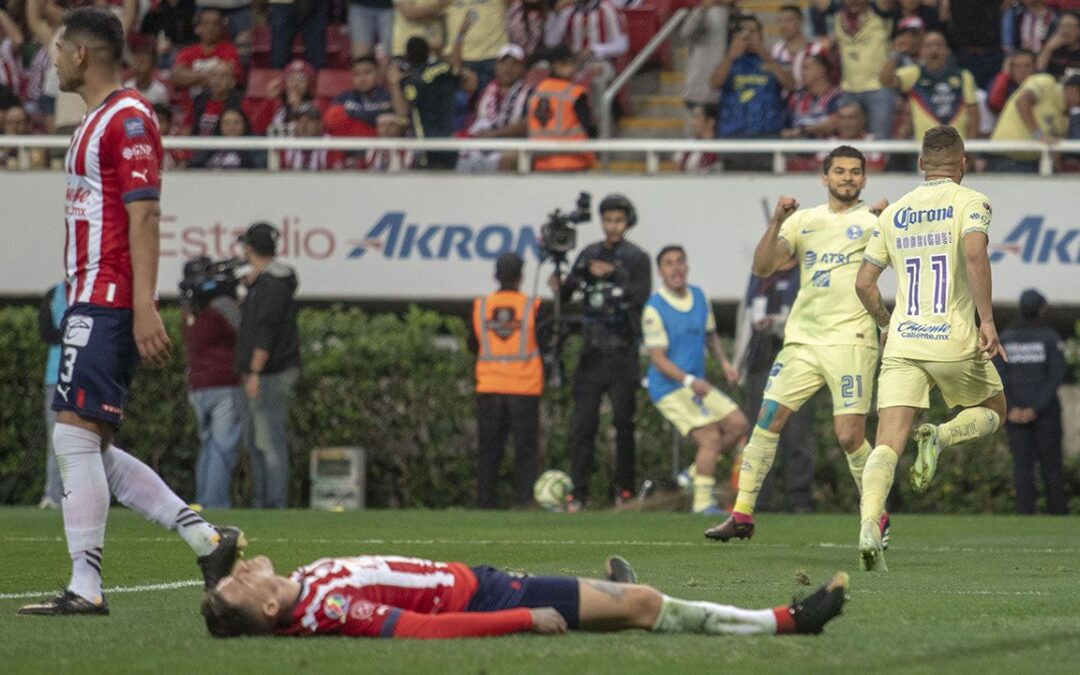 ‘Lluvia’ de goles en el Clásico: América golea 4-2 a Chivas