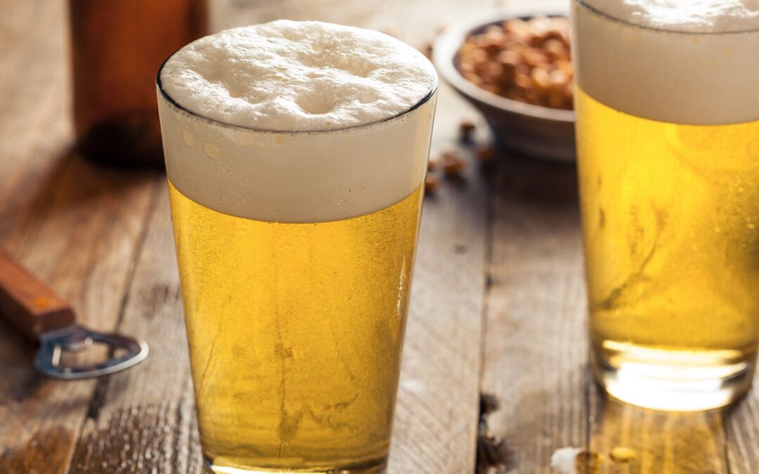 ¿Es reciclada? Crean cerveza artesanal con aguas de duchas y lavanderías en EU