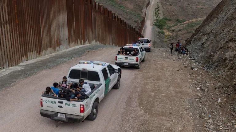 De migrantes a víctimas colaterales: la crisis tras la etiqueta de terrorismo