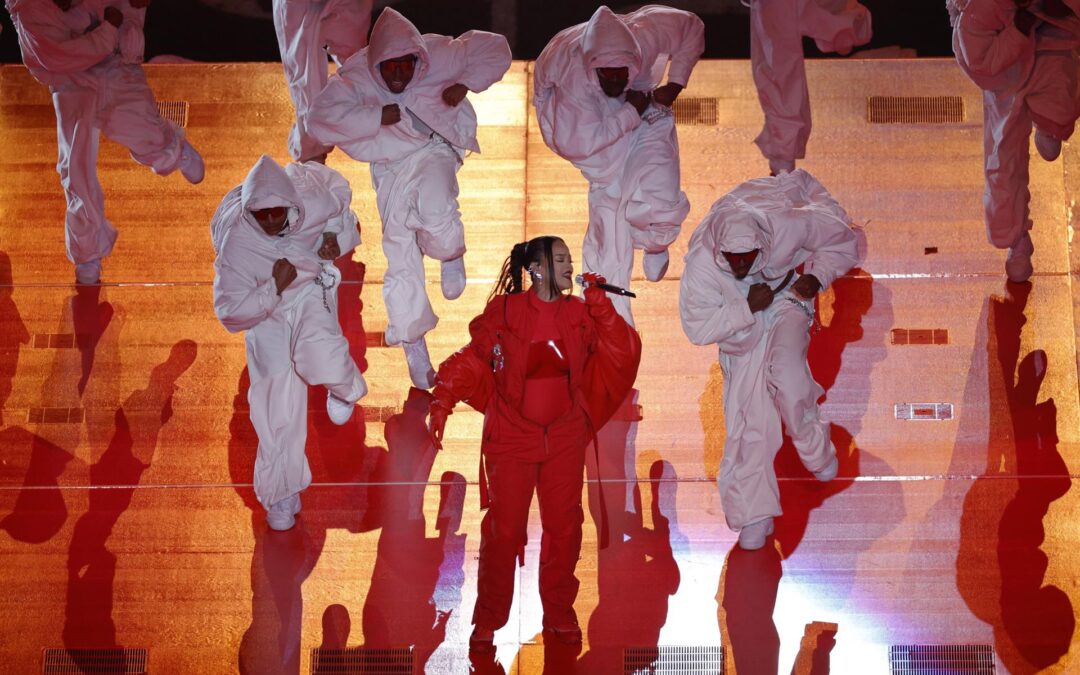Rihanna, el ‘diamante’ del Super Bowl: Sigue aquí el minuto a minuto del medio tiempo EN VIVO