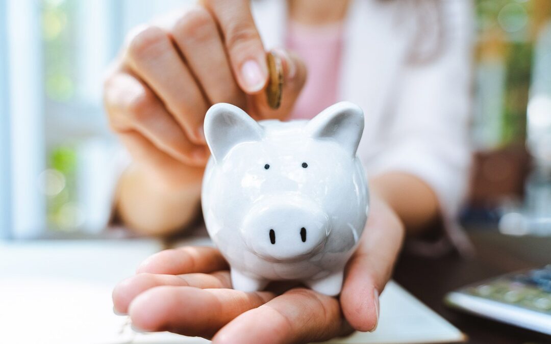El reto de 52 semanas: Cómo ahorrar 13,780 pesos iniciando con 10 ‘pesitos’, según la Condusef