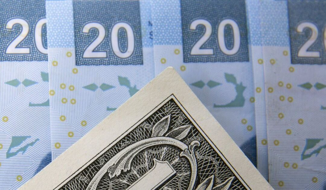 Peso cae ante el dólar al cierre de la semana: Así cotiza este viernes 3 de enero