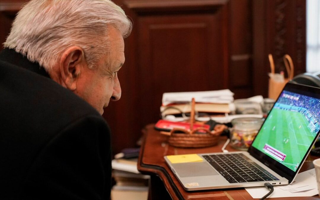 ‘La diferencia se llama Memo Ochoa’: AMLO festeja el empate a 0 de México con Polonia