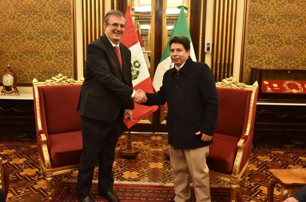 México y otros gobiernos de izquierda piden se respeten derechos de Pedro Castillo en Perú