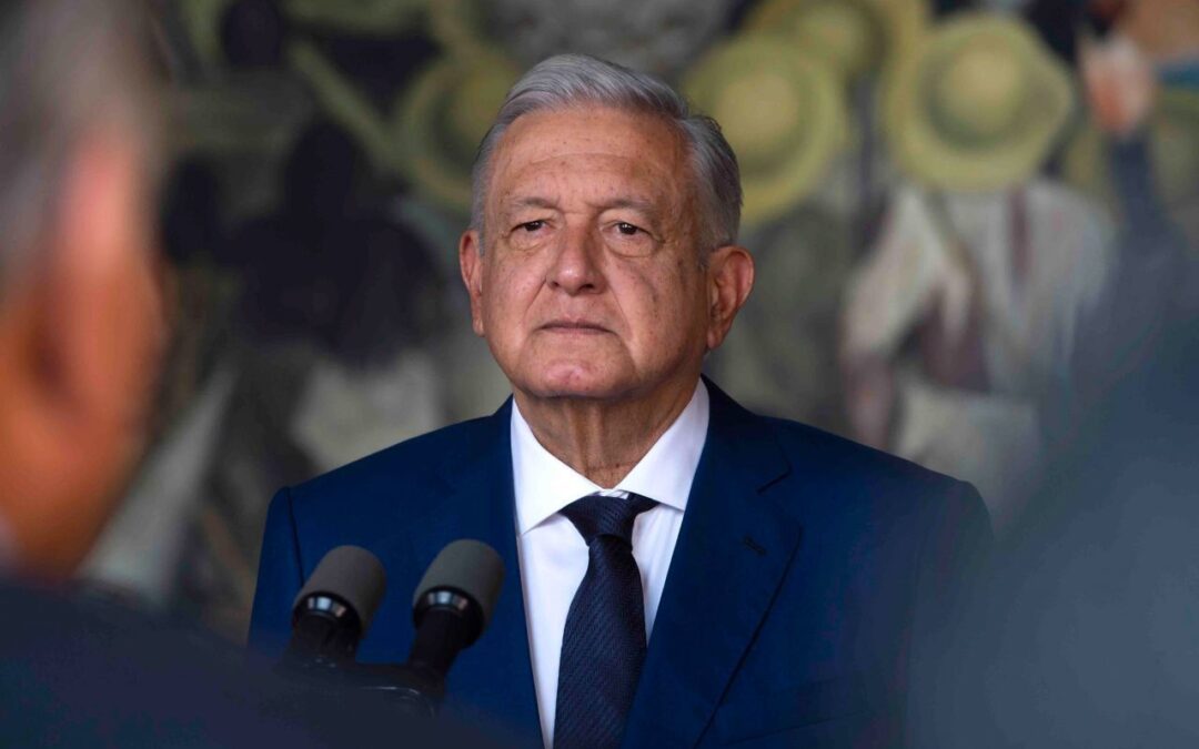 De informe y de poder