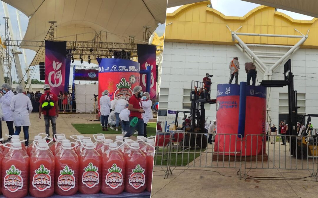 ‘Pa’ la calor’: Guanajuato gana Récord Guinness de la jarra de agua de fresa más grande del mundo