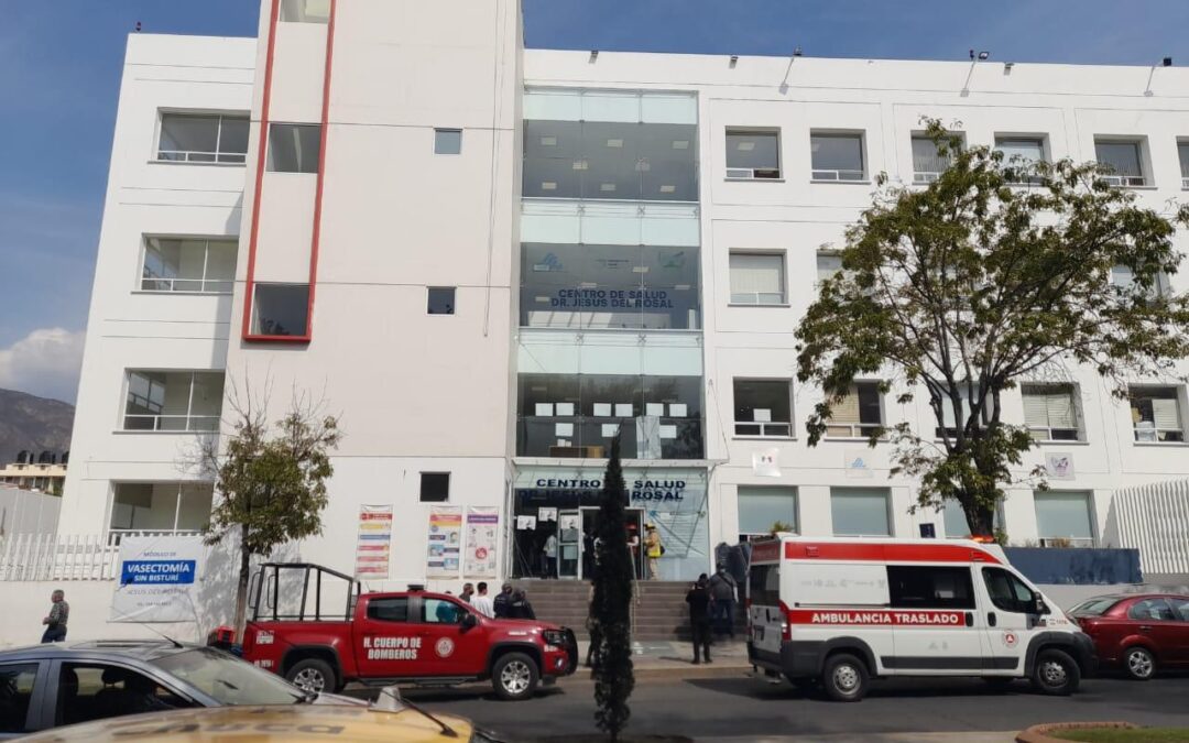 Cae domo de cristal en hospital materno infantil de Pachuca; reportan 4 personas lesionadas