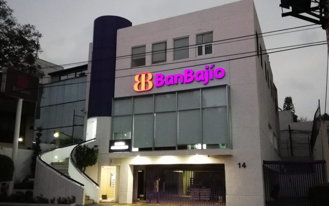 Bancos regionales tendrán impulso con nearshoring, pronostica Moody’s