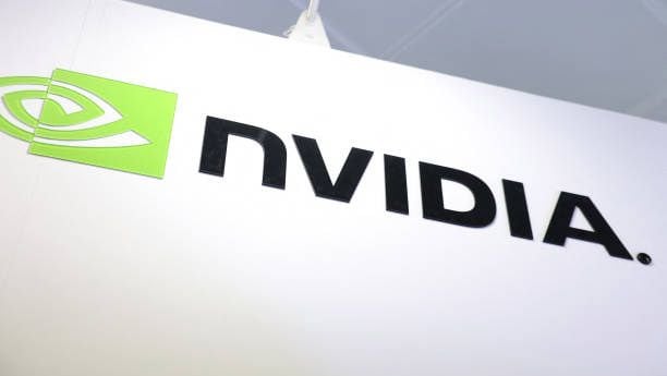 Wall Street cierra ‘tristón’ ante pronóstico de ingresos de Nvidia