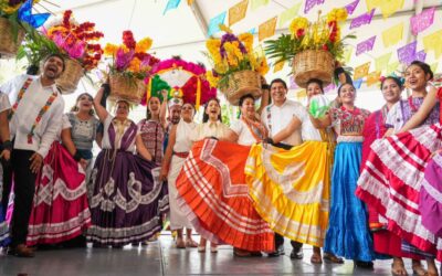 ¡Vive la Guelaguetza 2023 en CDMX! Proyectarán en el Zócalo funciones gratis sobre Oaxaca
