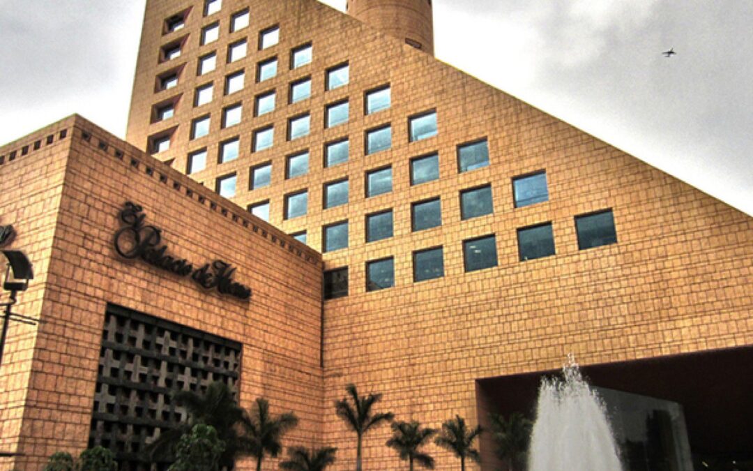 Pagos ‘totalmente fallidos’: Clientes de El Palacio de Hierro no pueden saldar sus tarjetas