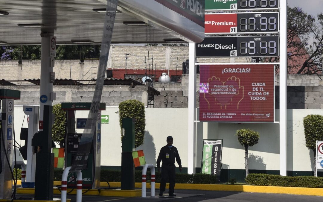 Hacienda tiene consentidos: Da estímulo fiscal a la gasolina Magna y diésel, pero ‘desampara’ a la Premium