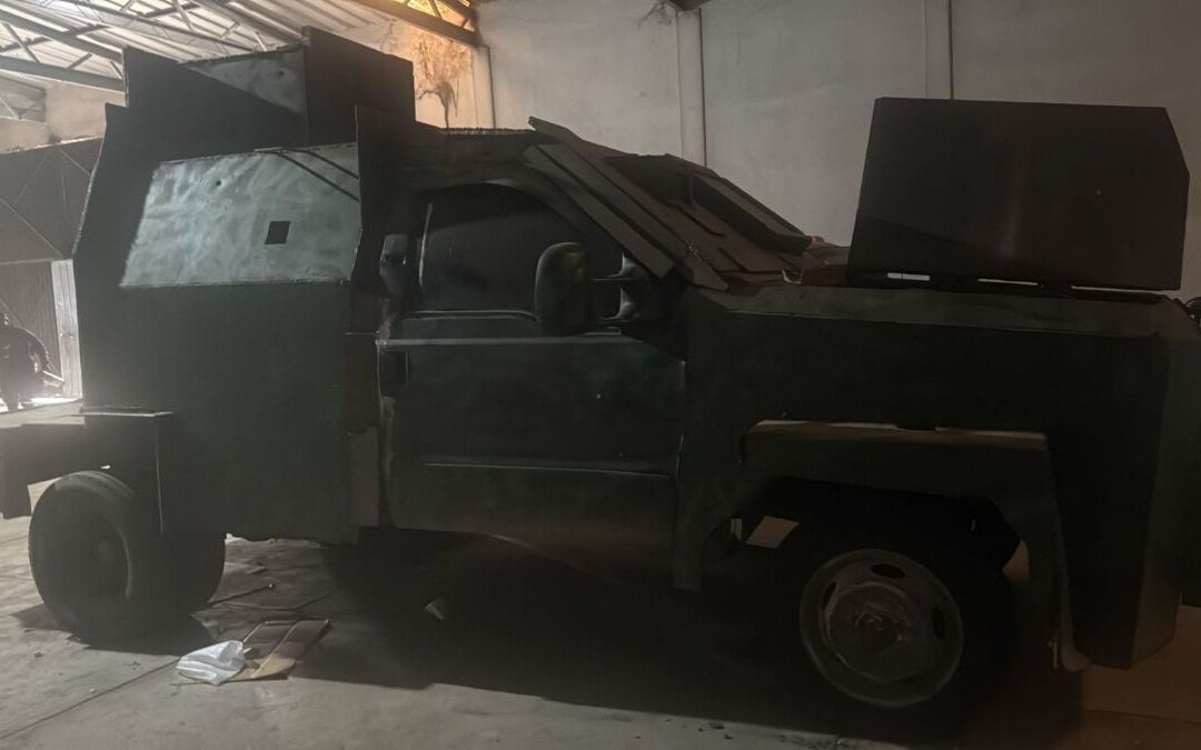 Rescatan a 8 extranjeros y aseguran 5 ‘monstruos’ blindados del narco en Frontera Comalapa, Chiapas