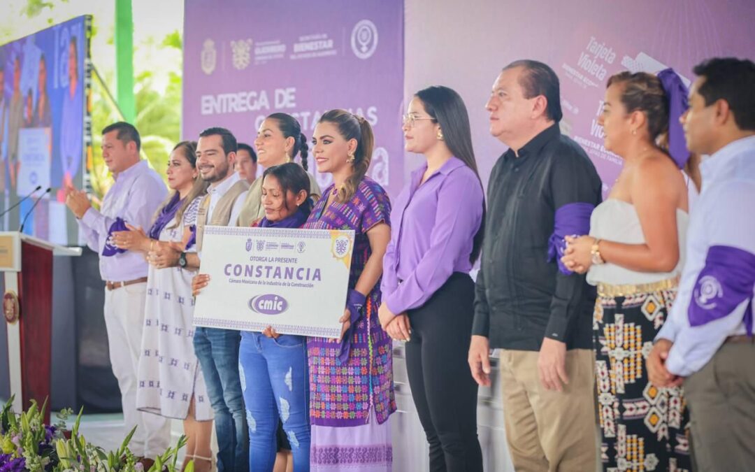 Entrega Evelyn Salgado mil 267 certificados y constancias de capacitación a mujeres beneficiarias del programa Tarjeta Violeta