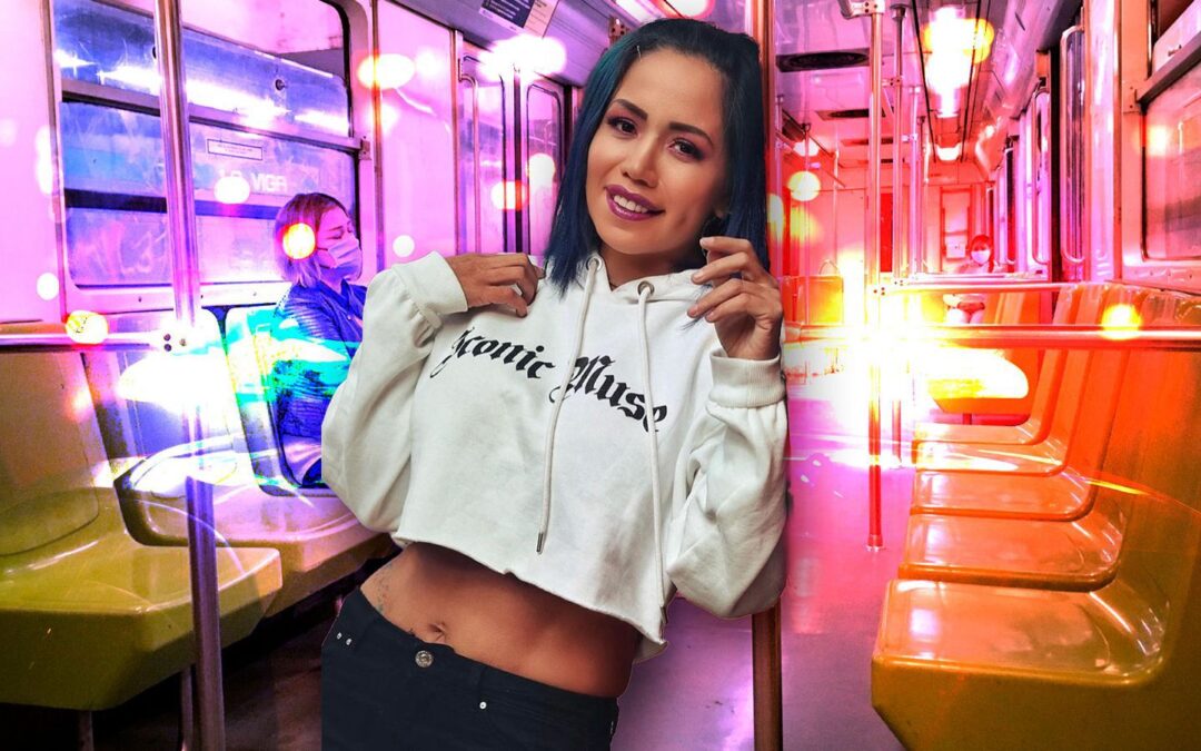 ¿Por qué el video sexual que Luna Bella grabó en el Metro NO es un delito?