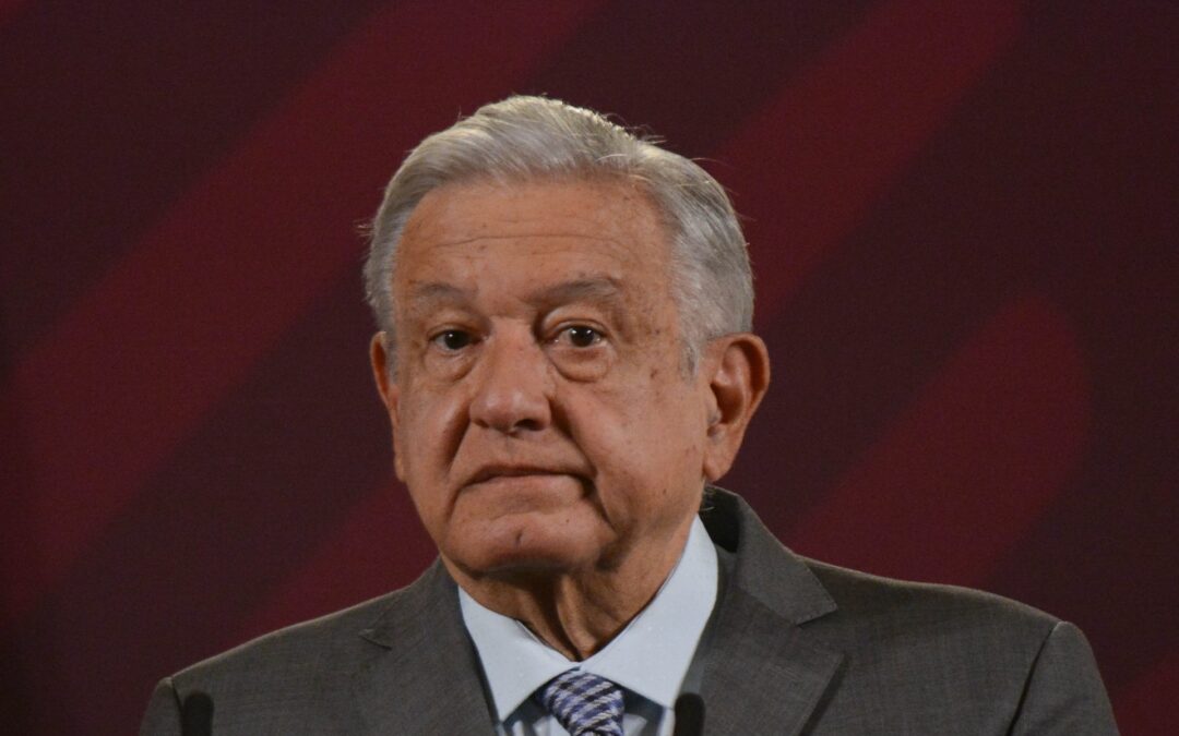 AMLO tiene ‘mucha ignorancia para tanta inteligencia en México’, responde Dina Boluarte