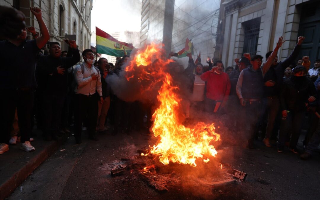 Videos: Así fue el intento de golpe de Estado en Bolivia y las tensiones entre militares y Gobierno