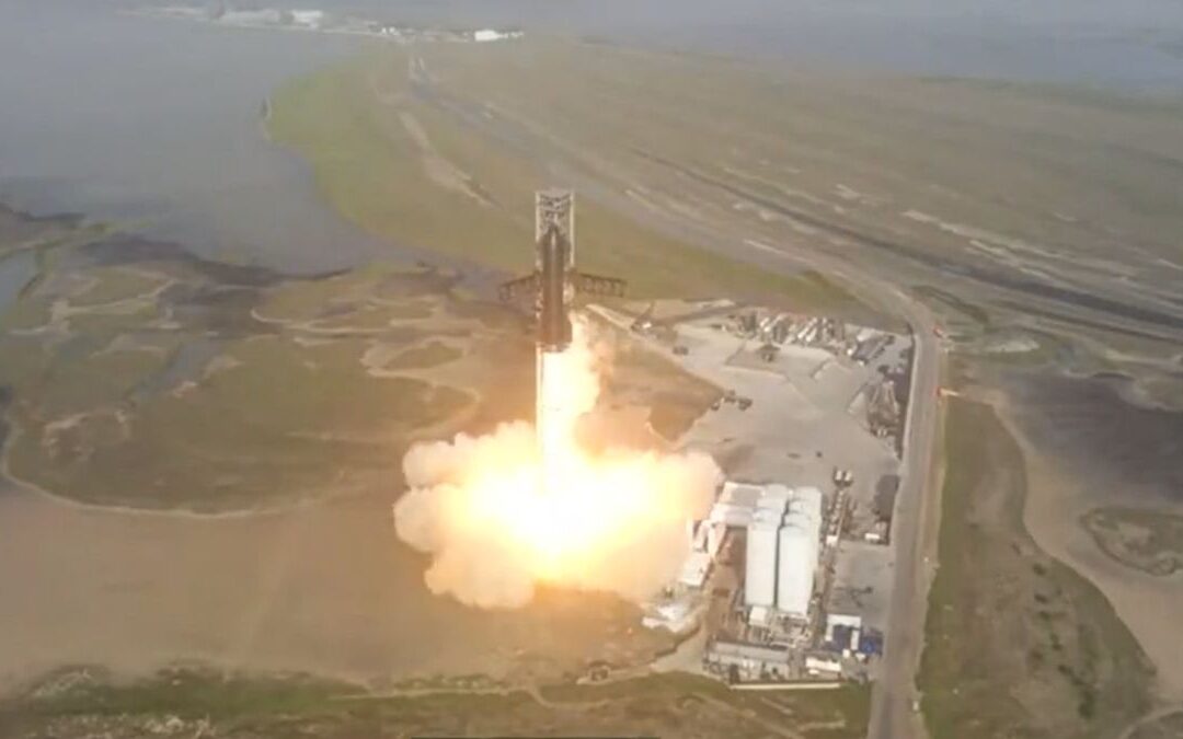 Lanzan Starship, el cohete de Elon Musk, y explota minutos después