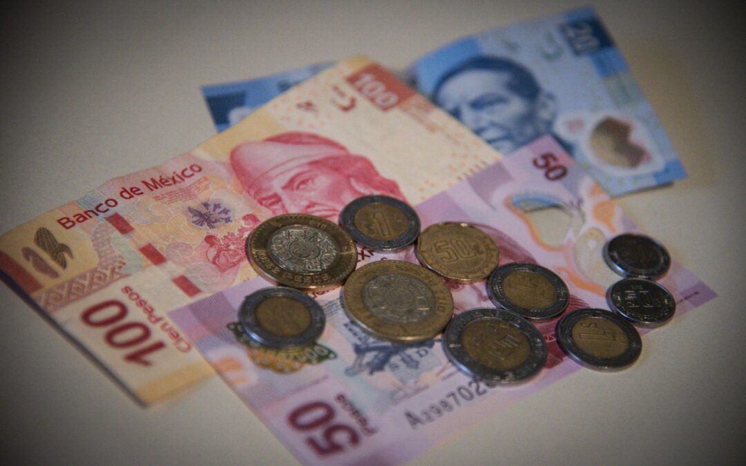 ¡Es oficial! Salario mínimo aumentará 20% en 2023, anuncia AMLO