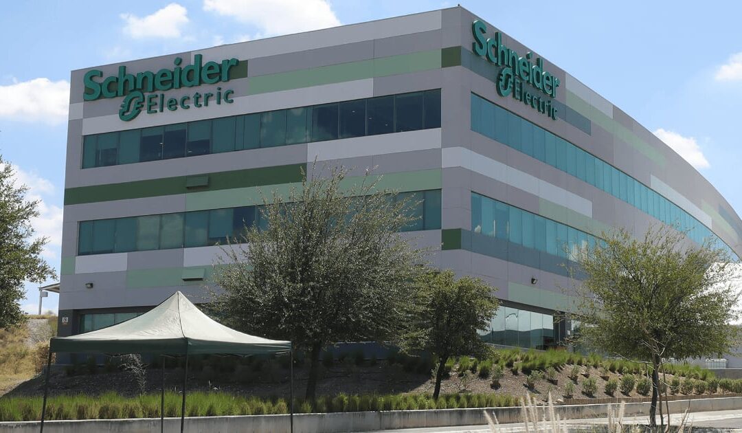 ‘Importa’ Schneider empleo intelectual para NL y el país