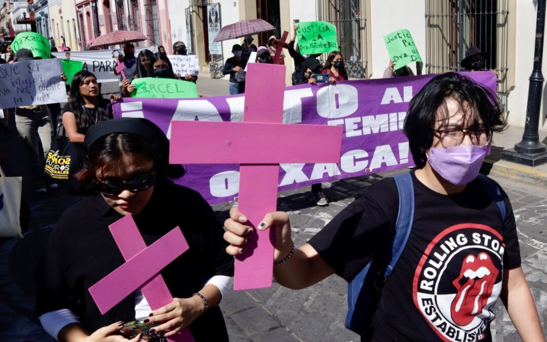 Keyla, joven rociada con tiner, es trasladada de Oaxaca a CDMX para recibir atención médica