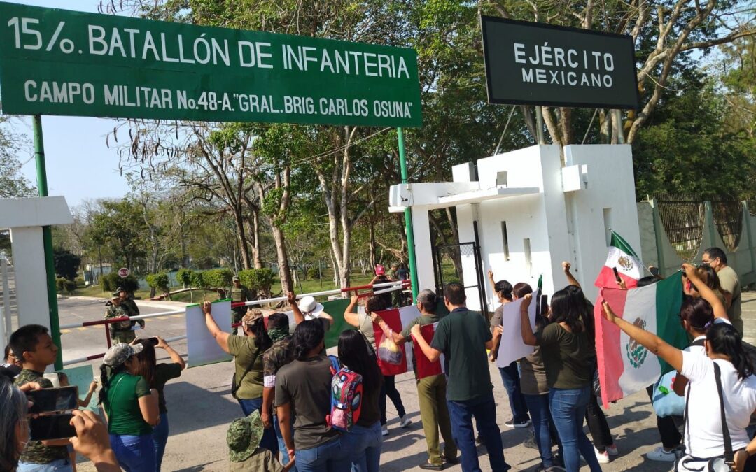 Marchas a favor de soldados en México: ‘Al Ejército no se le toca’, exigen familiares