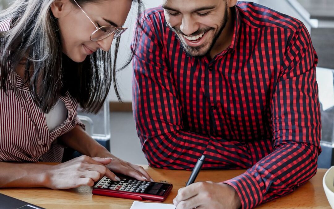 ¿Cuesta de enero? Enfréntalo en pareja con estos 7 consejos para poder ahorrar ‘con amor’