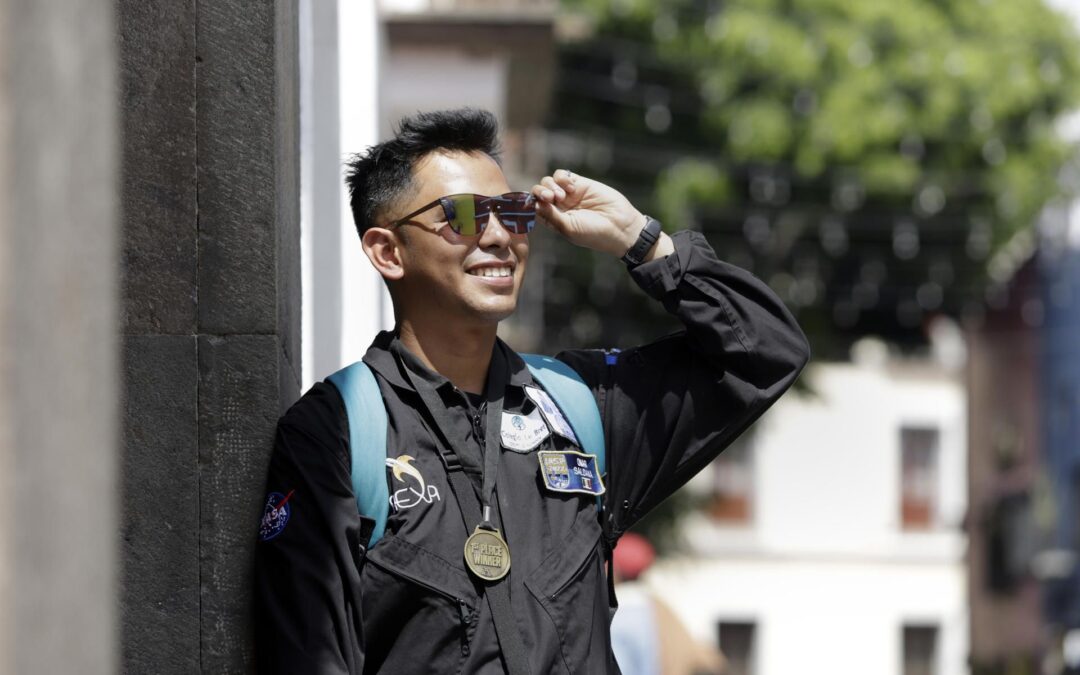 Al infinito y más allá: Estudiante mexicano arma rifa para ir con la NASA a Polonia