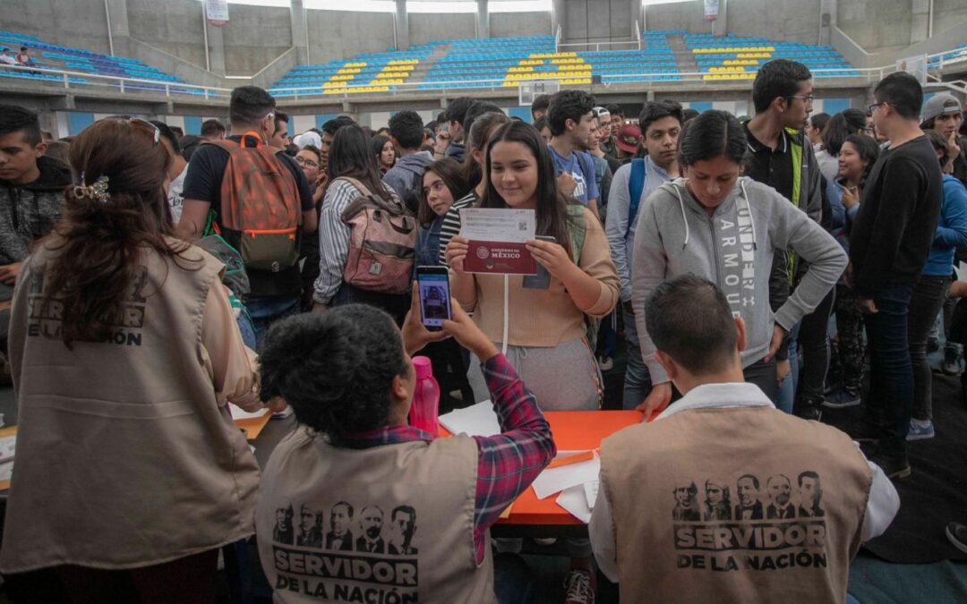 Becas Benito Juárez: reprograman entrega de las tarjetas a beneficiarios
