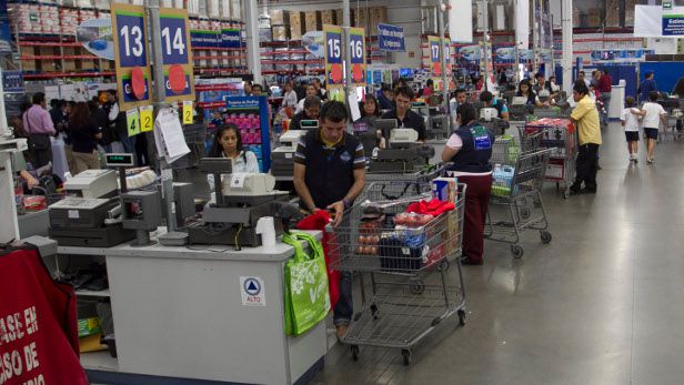 Sam´s Club cobra comisión al pagar con tarjeta, ¿es legal? Profeco explica