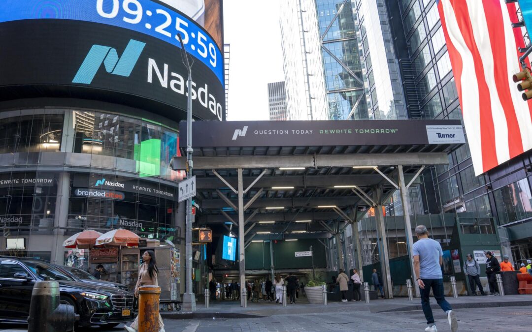 Wall Street abre optimista y busca mantener ganancias tras el anuncio de la Fed
