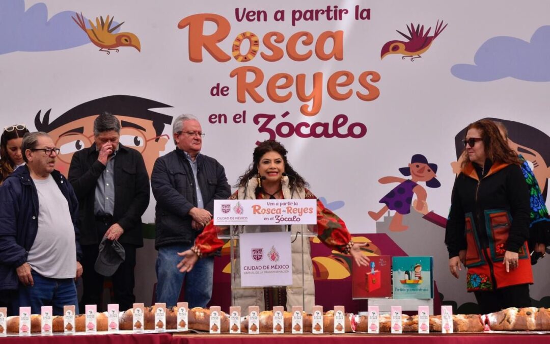 Rosca de Reyes Monumental: Reparte Clara Brugada 400 metros de pan en el zócalo