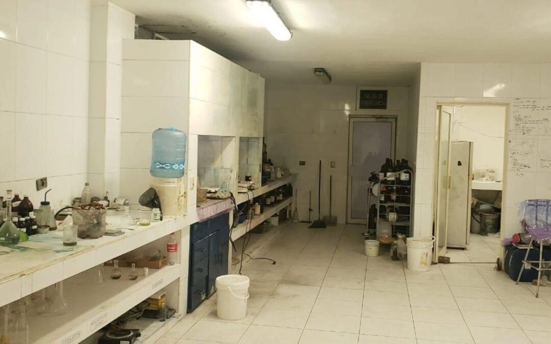 ‘Enmarca maliciosamente a China’: Embajada  responde a EU sobre venta de precursores de fentanilo