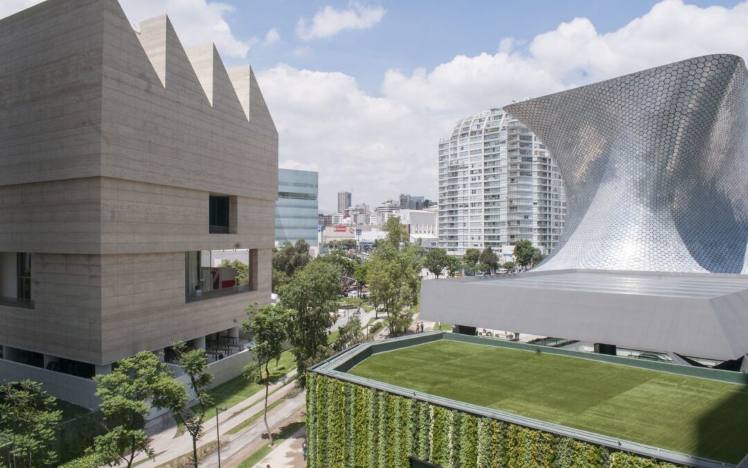 ‘Terror’ en Plaza Carso tras balacera: Reportan una persona muerta