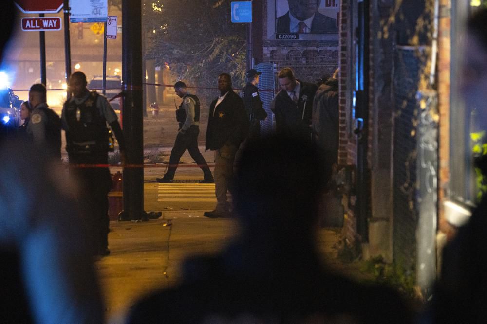 Tiroteo durante Halloween en Chicago deja 15 heridos, incluidos 3 niños