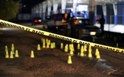 Terror en Nuevo León: Atacan a balazos a personas que salían de un bar; hay 2 muertos