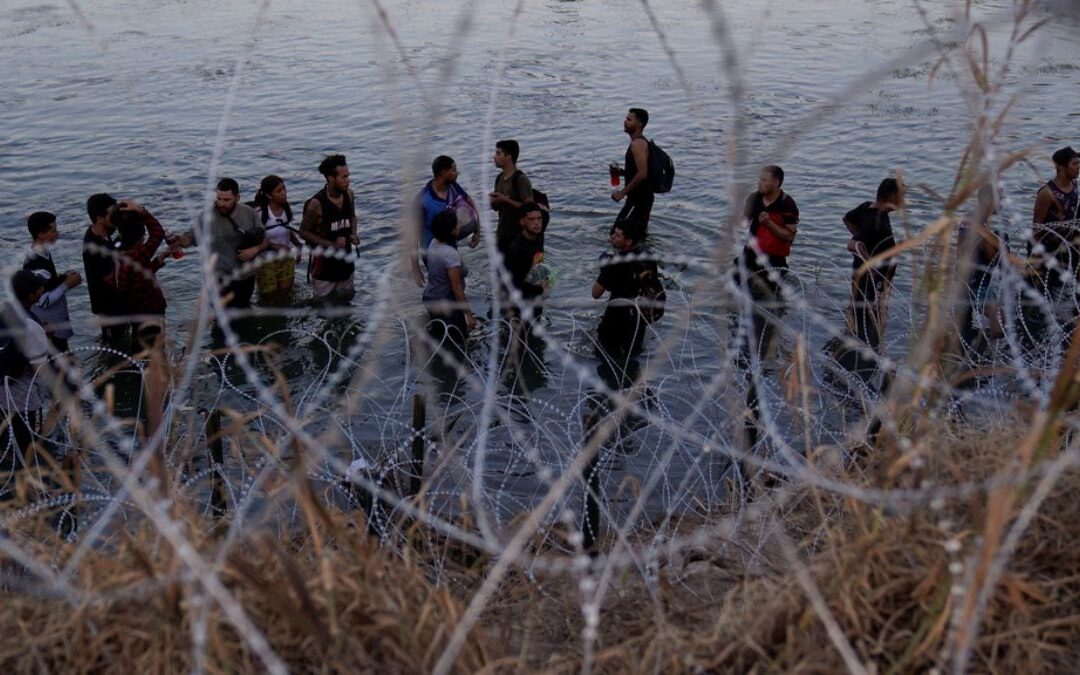 Efecto Trump: Gobierno de Biden no podrá cortar alambre de púas que colocó Texas en la frontera