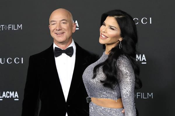 PERFIL: Ella es Lauren Sanchez, la mexicana ganadora de un Emmy y del corazón de Jeff Bezos