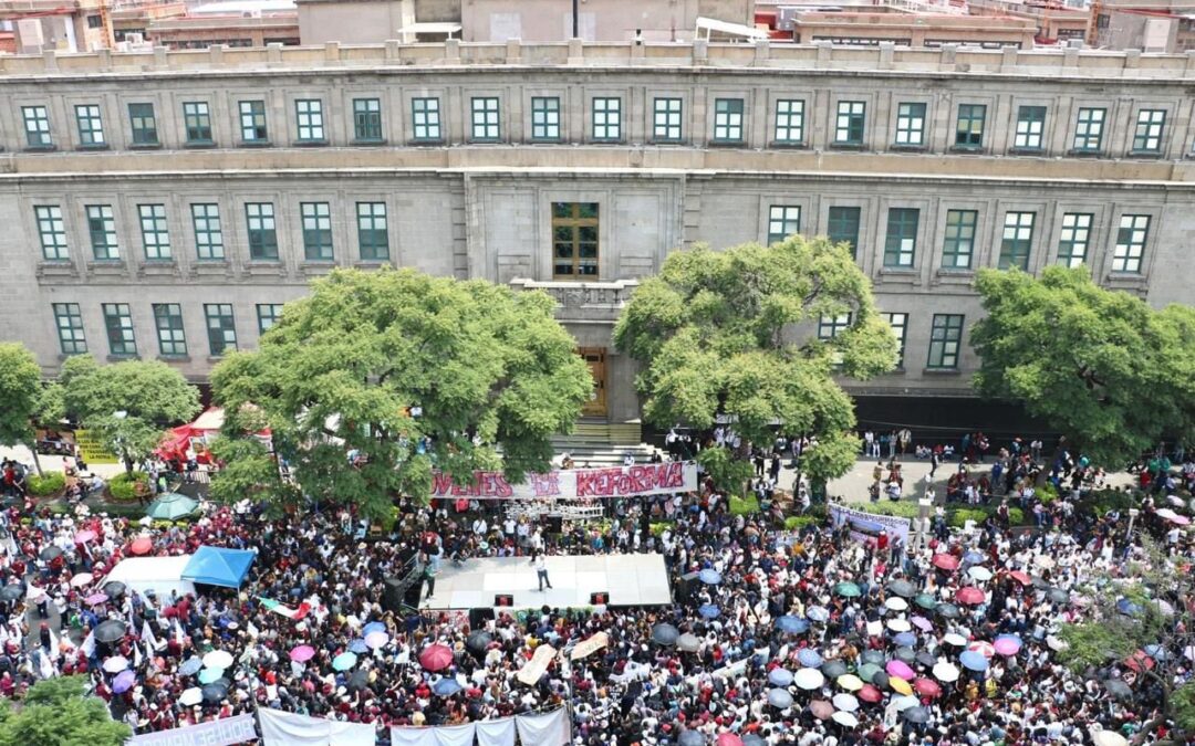 Jóvenes abarrotan Corte a favor de la Reforma PJ: ‘Poder Judicial por Voto Popular’
