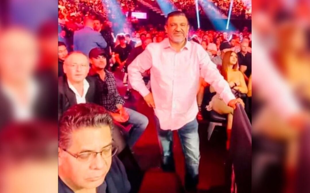 Funcionario cercano a AMLO pagaría hasta 110 mil pesos por ver pelea del ‘Canelo’